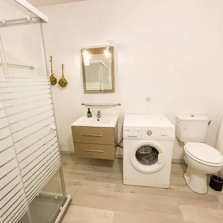 Spacieux T3 Dans Avec Piscine * Sanary-sur-Mer